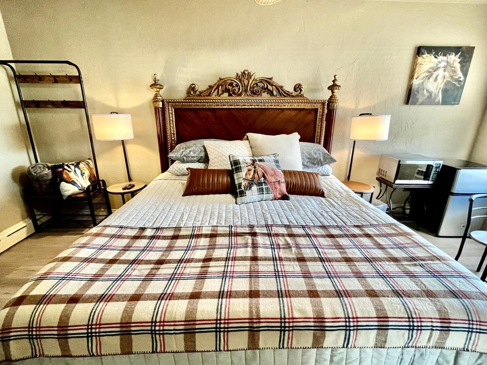 Shamrock Cove Inn photo 25