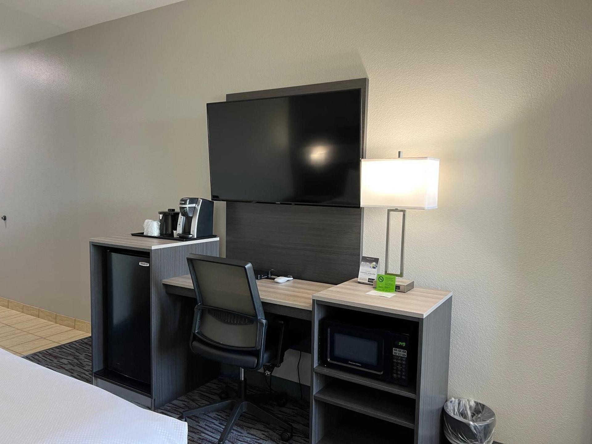 La Quinta by Wyndham Allen at The Village photo 29