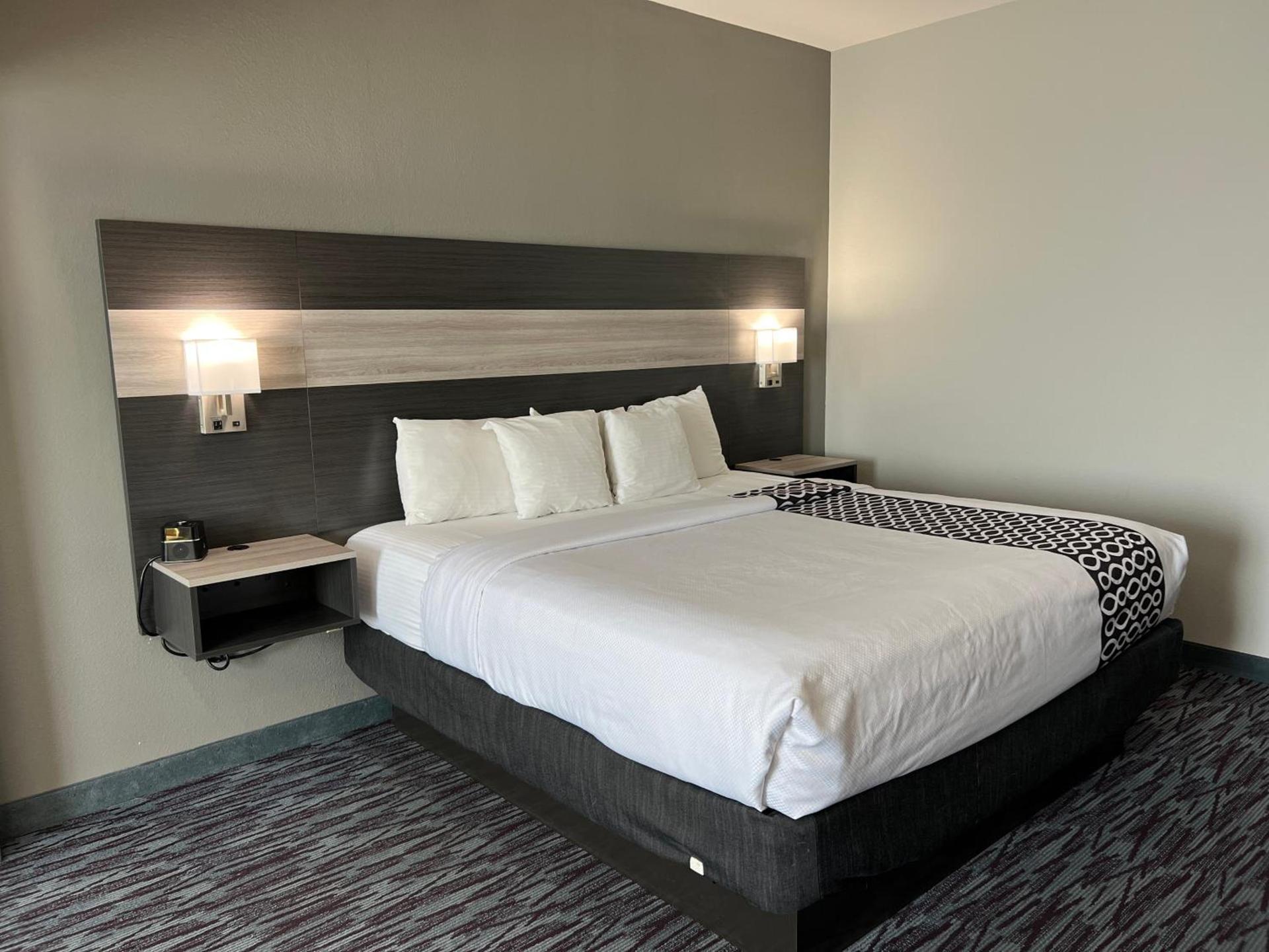 La Quinta by Wyndham Allen at The Village photo 35