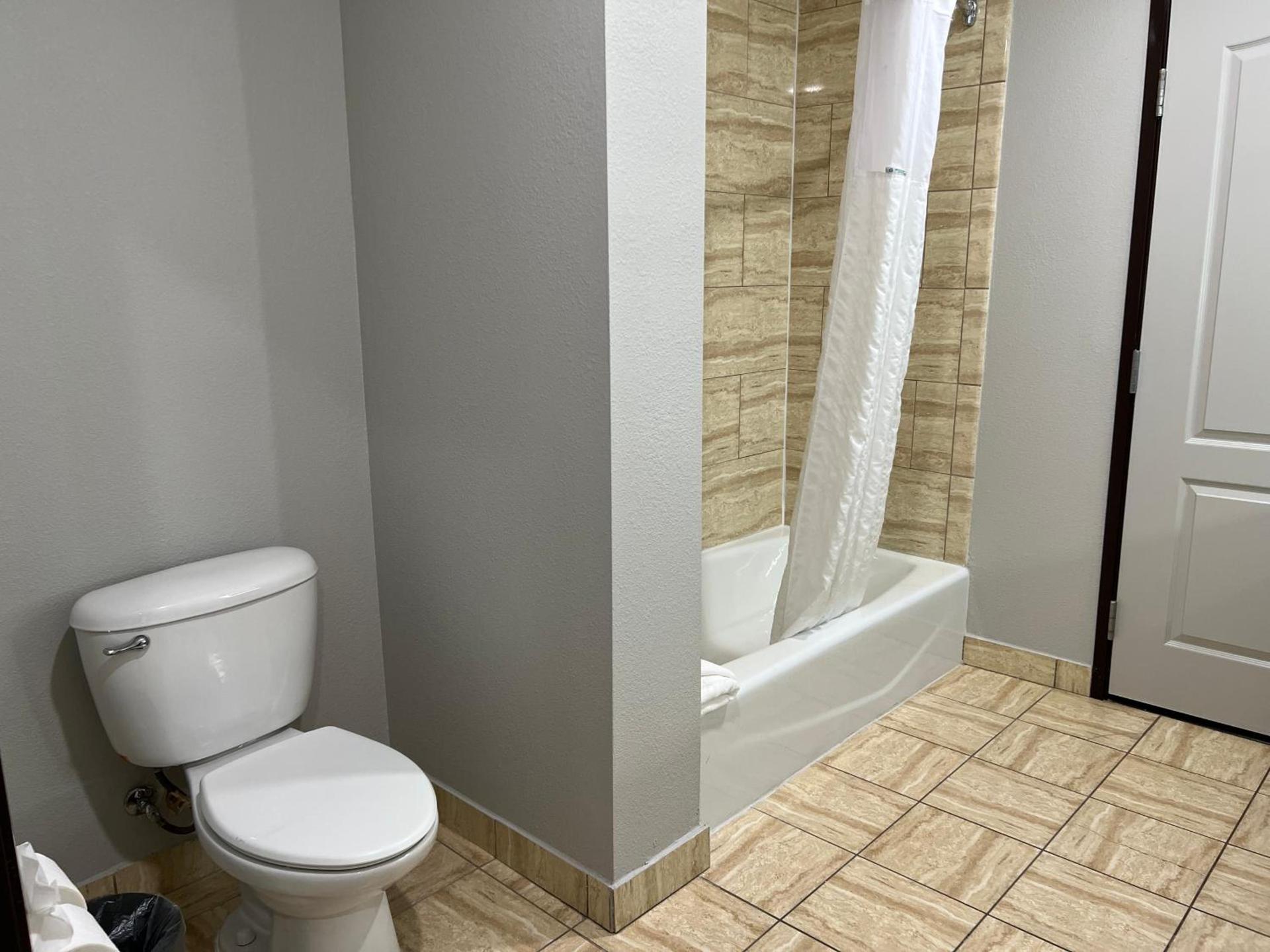 La Quinta by Wyndham Allen at The Village photo 36