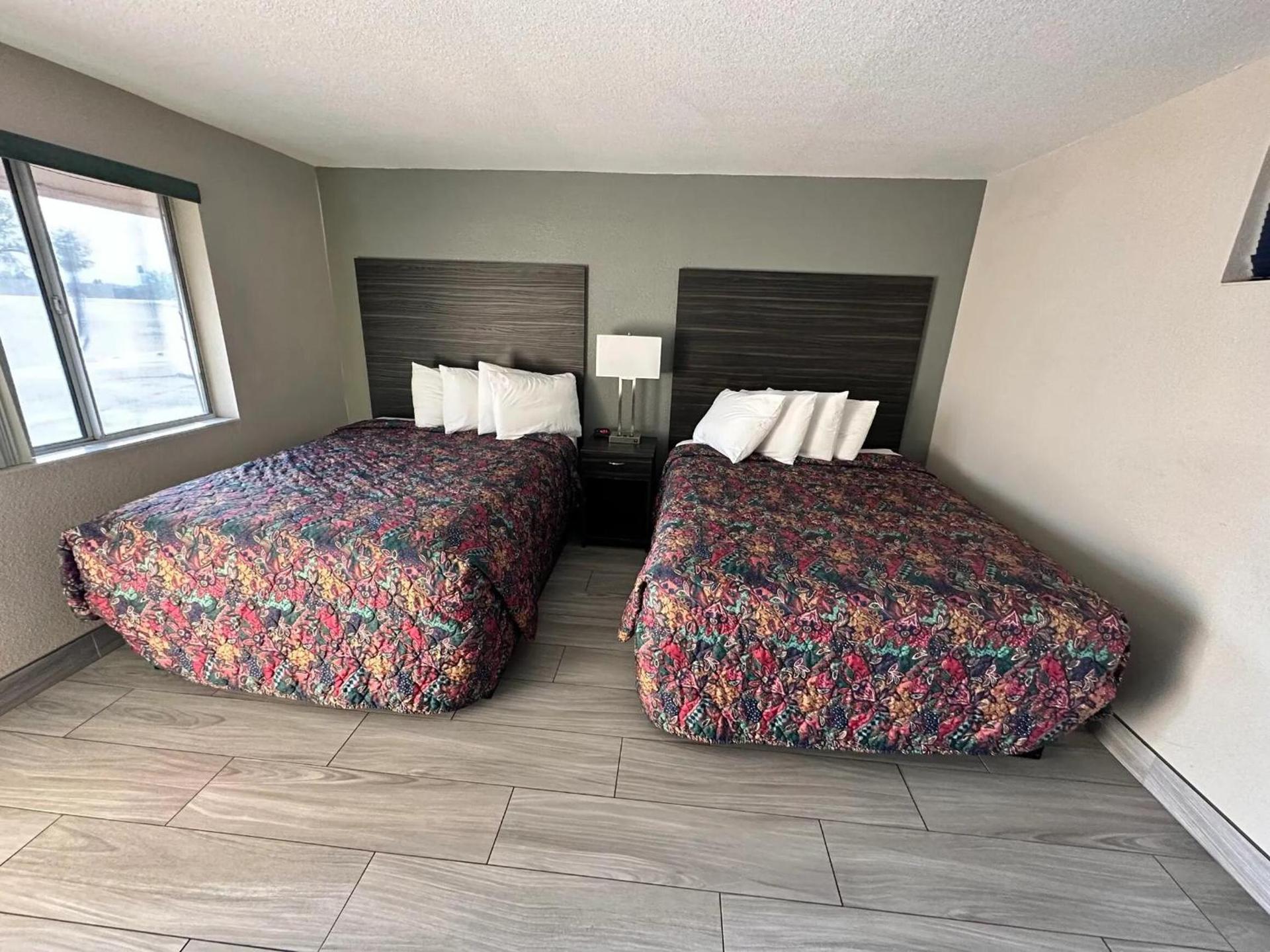 Palms Inn photo 4
