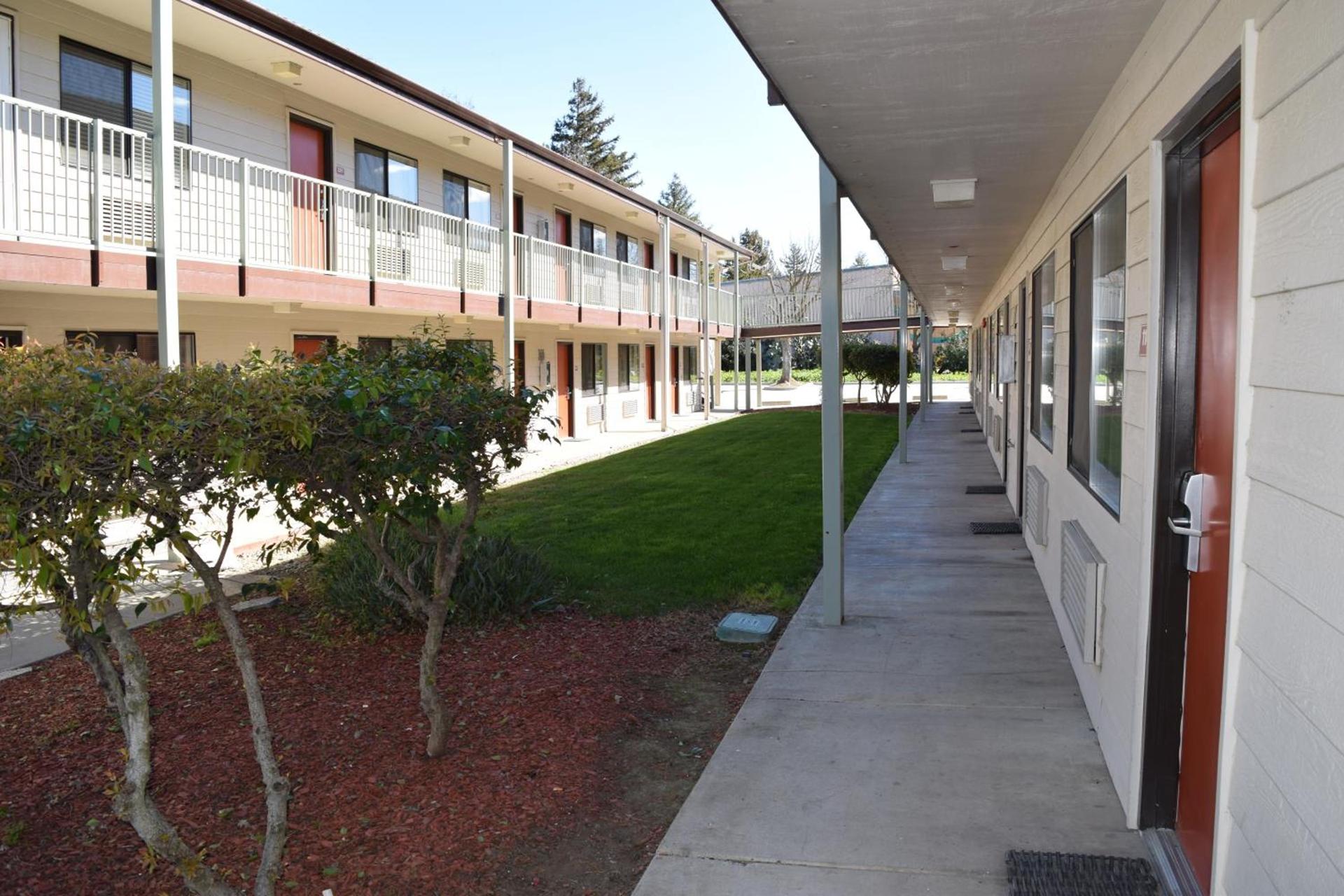 Valley Oaks Inn Woodland — hotel in Woodland