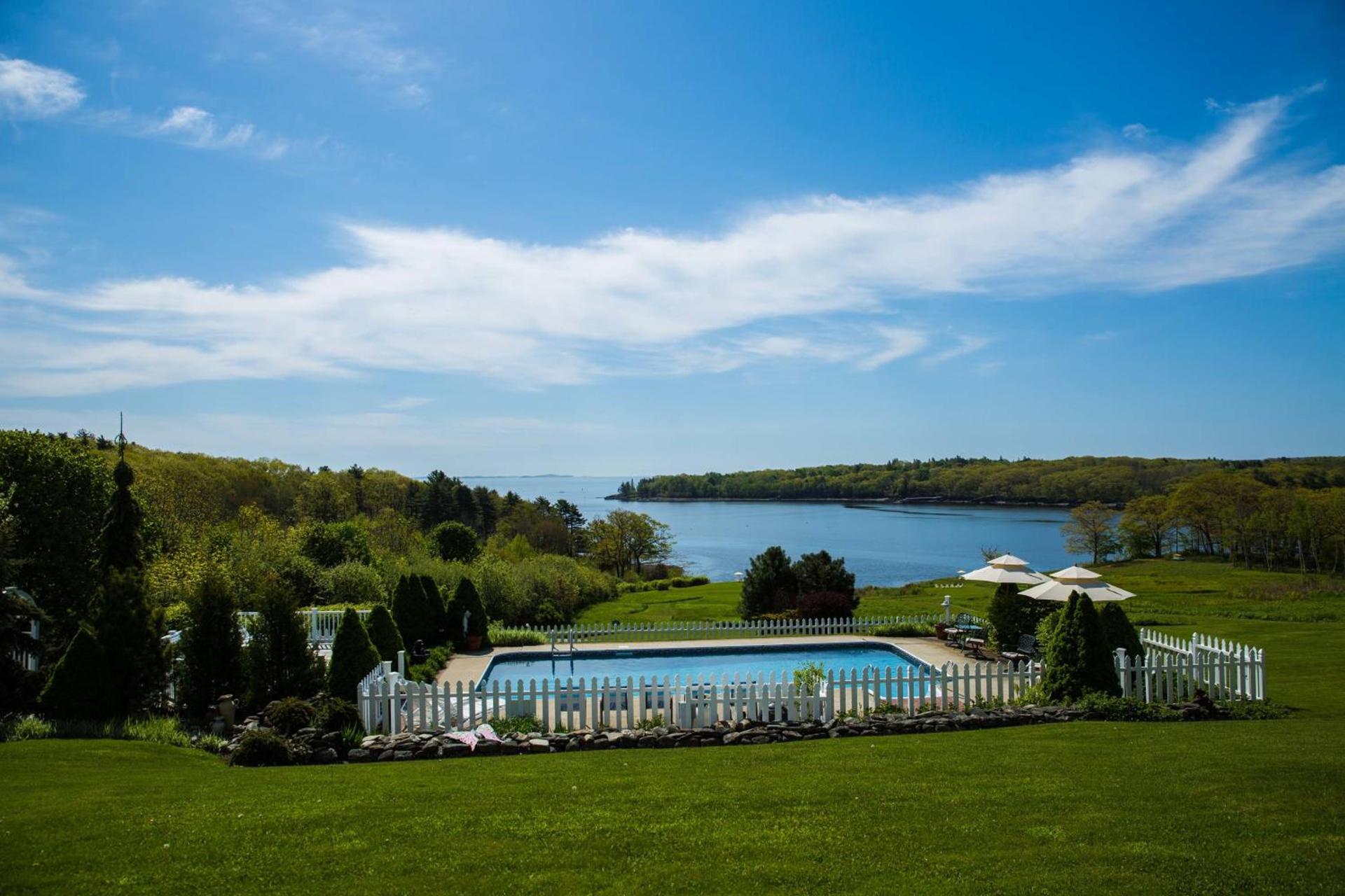 Strawberry Hill Seaside Inn photo 6