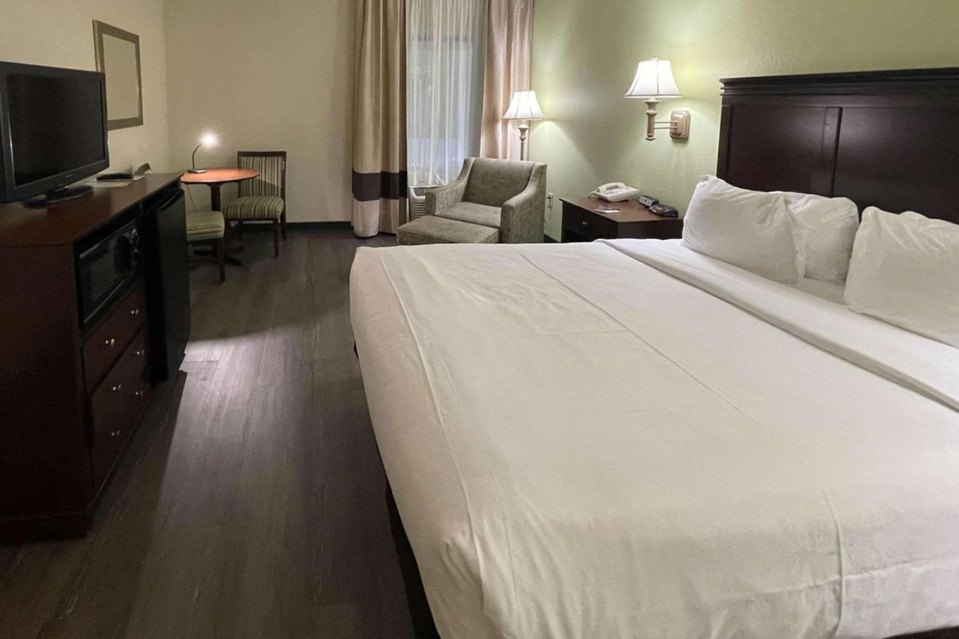 Comfort Inn Pinehurst - Southern Pines photo 20