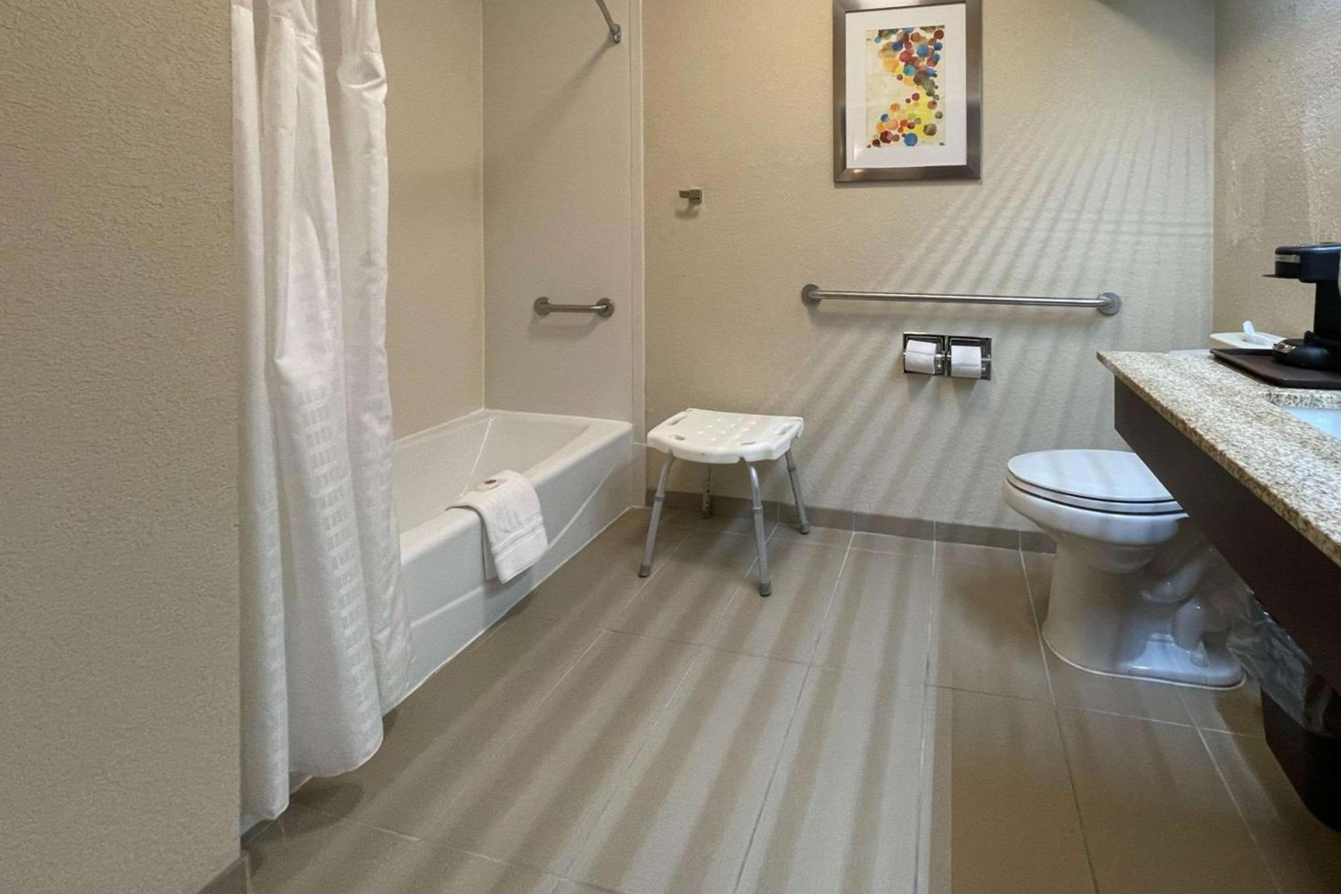 Comfort Inn Pinehurst - Southern Pines photo 24