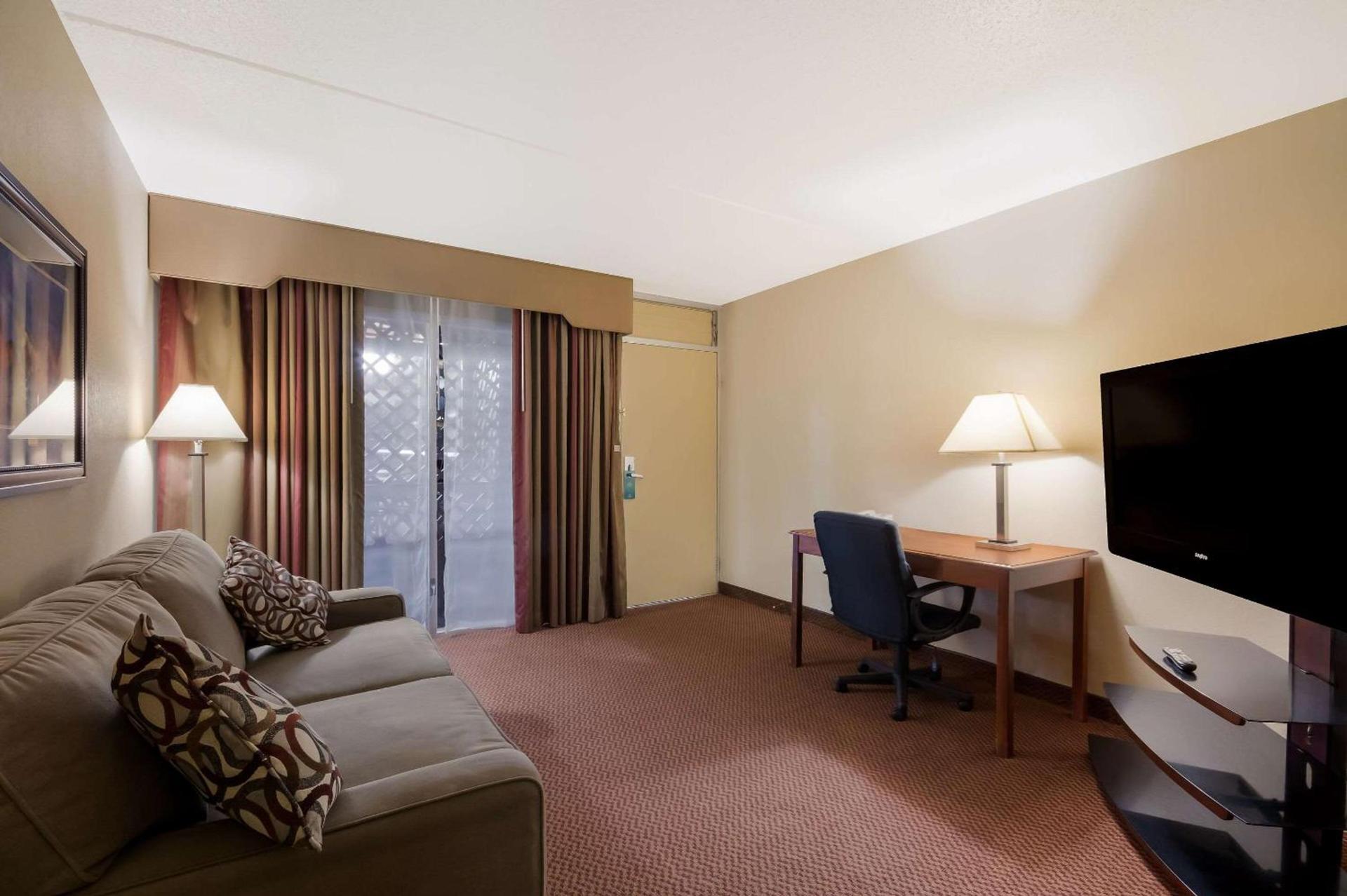 Quality Inn Chickasha photo 15
