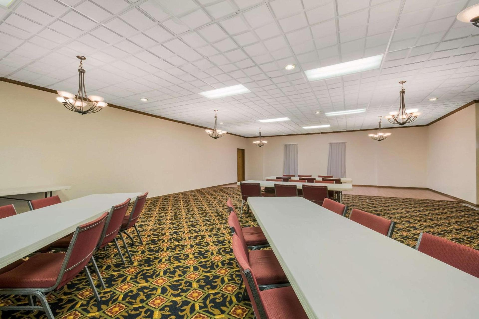 Quality Inn Chickasha photo 23