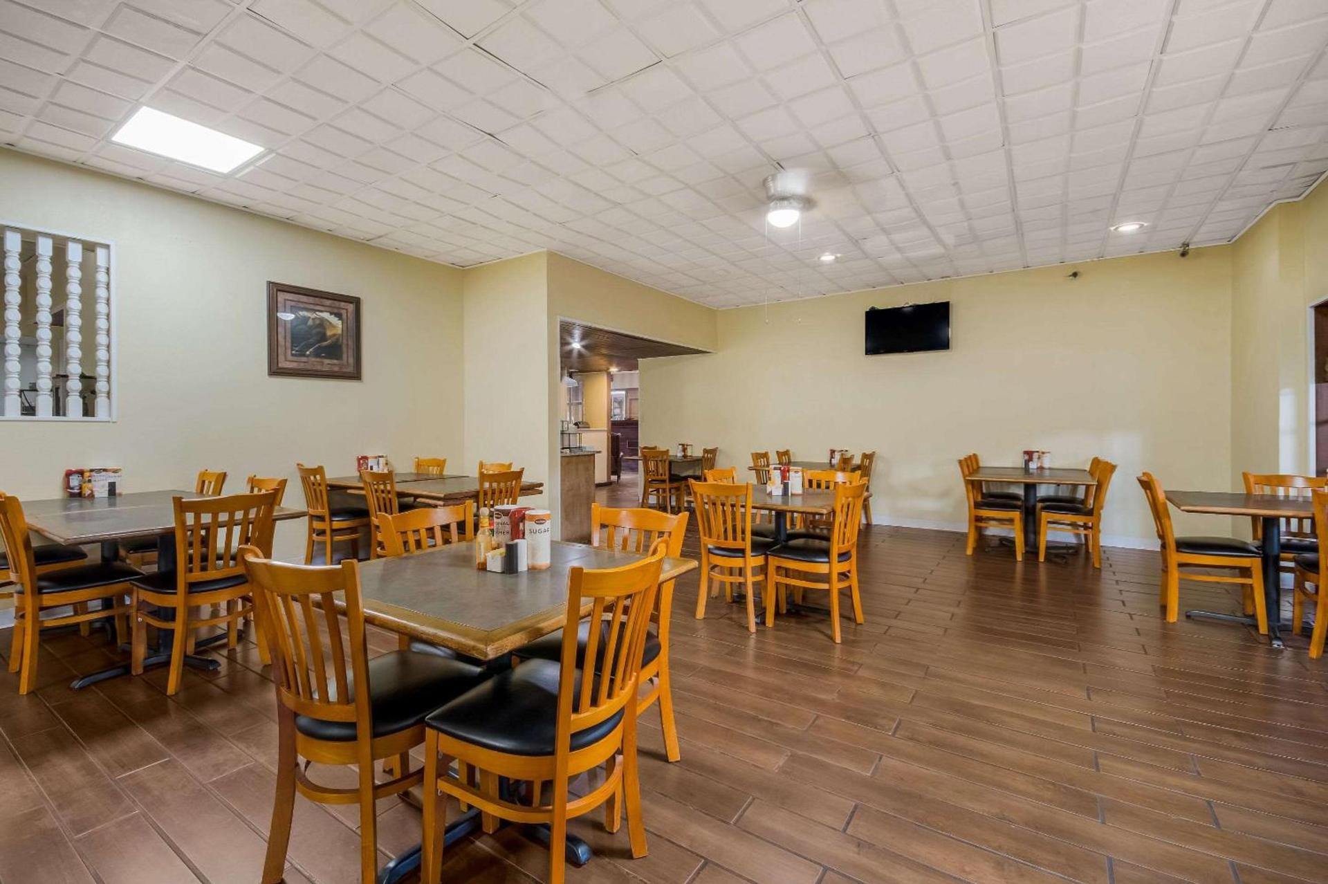 Quality Inn Chickasha photo 25