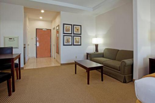 Holiday Inn Express Texas City, an IHG Hotel photo 7