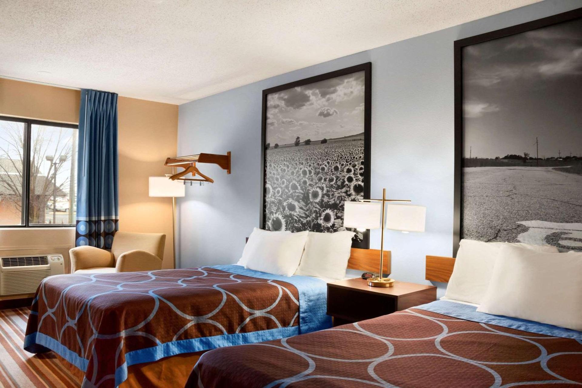 Americas Best Value Inn Pittsburg photo 15