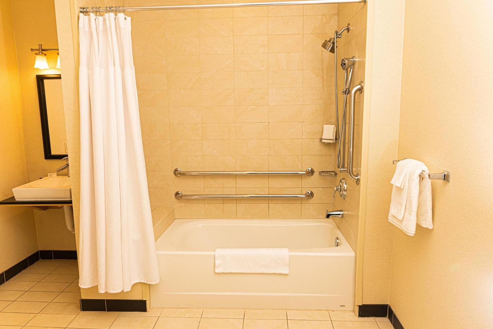 Springhill Suites by Marriott Pueblo Downtown photo 18