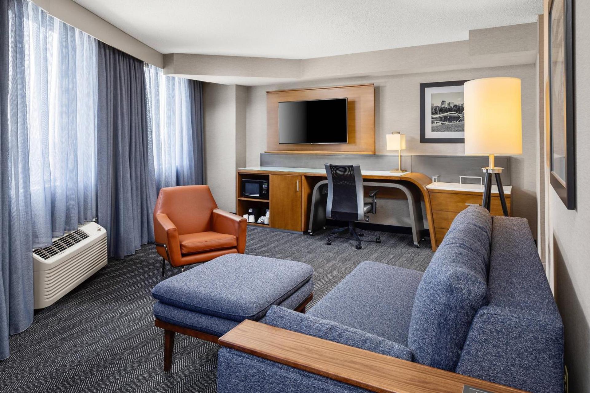 Courtyard by Marriott Minneapolis Downtown photo 41