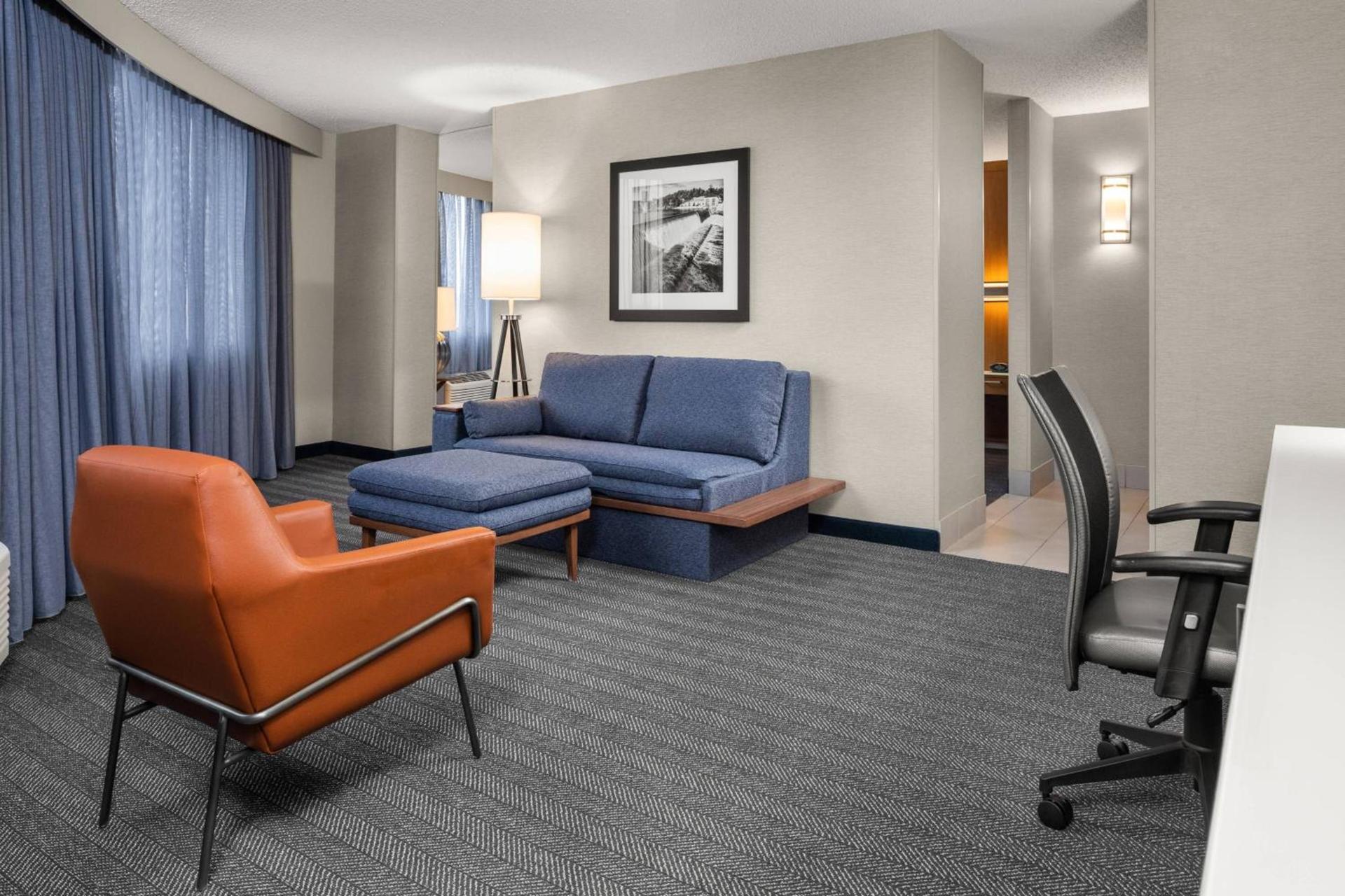 Courtyard by Marriott Minneapolis Downtown photo 43