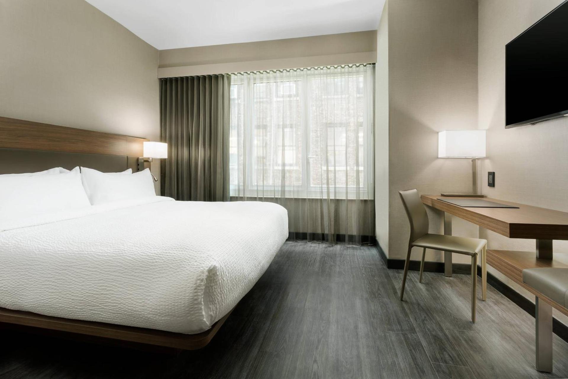AC Hotel by Marriott New York Times Square photo 7
