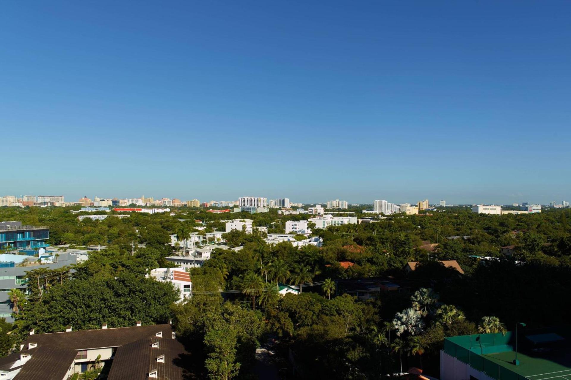 Courtyard Miami Coconut Grove photo 11
