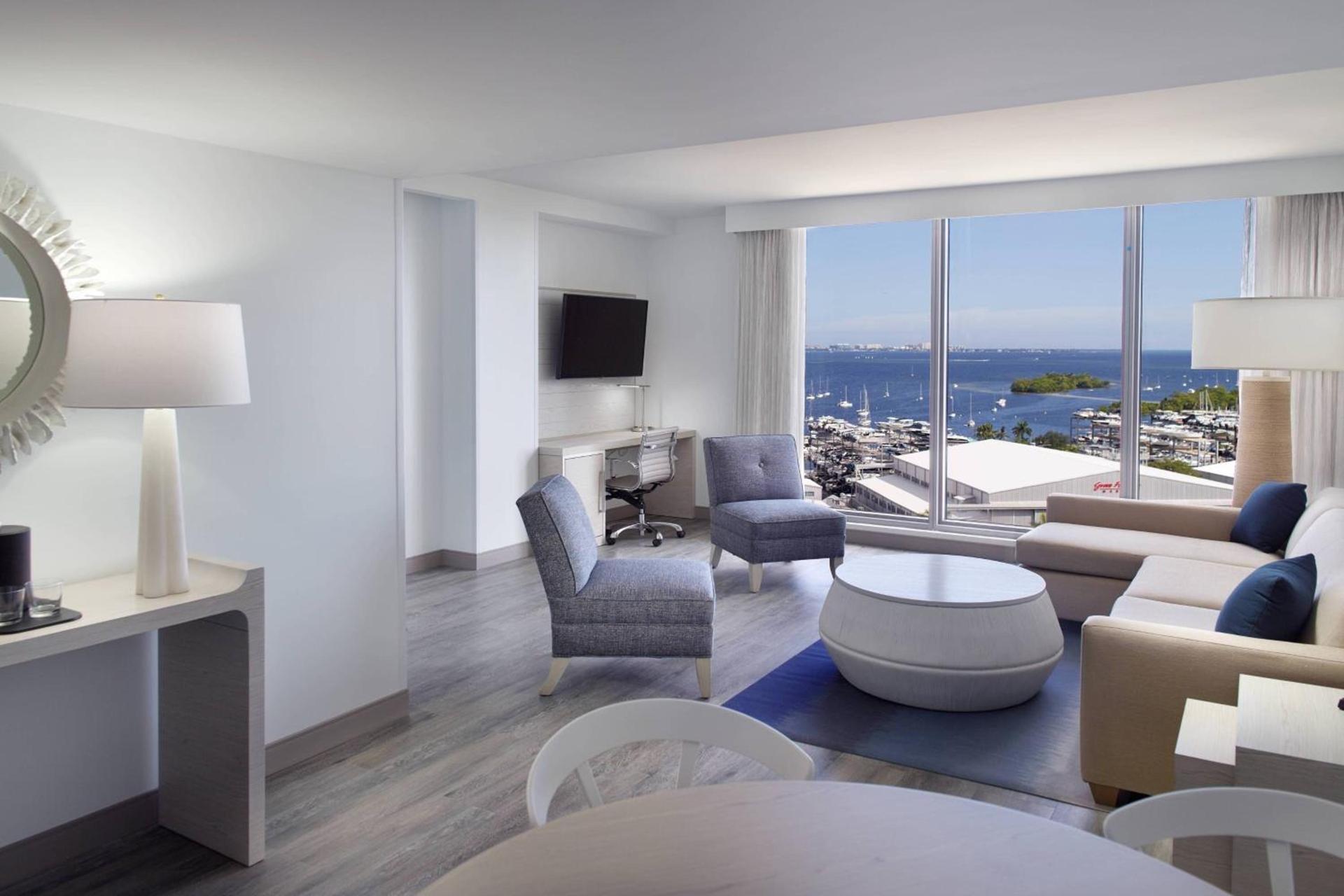 Courtyard Miami Coconut Grove photo 16