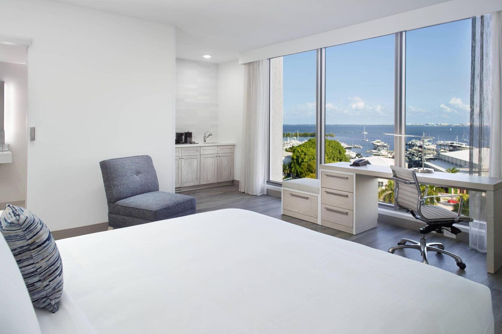 Courtyard Miami Coconut Grove photo 15