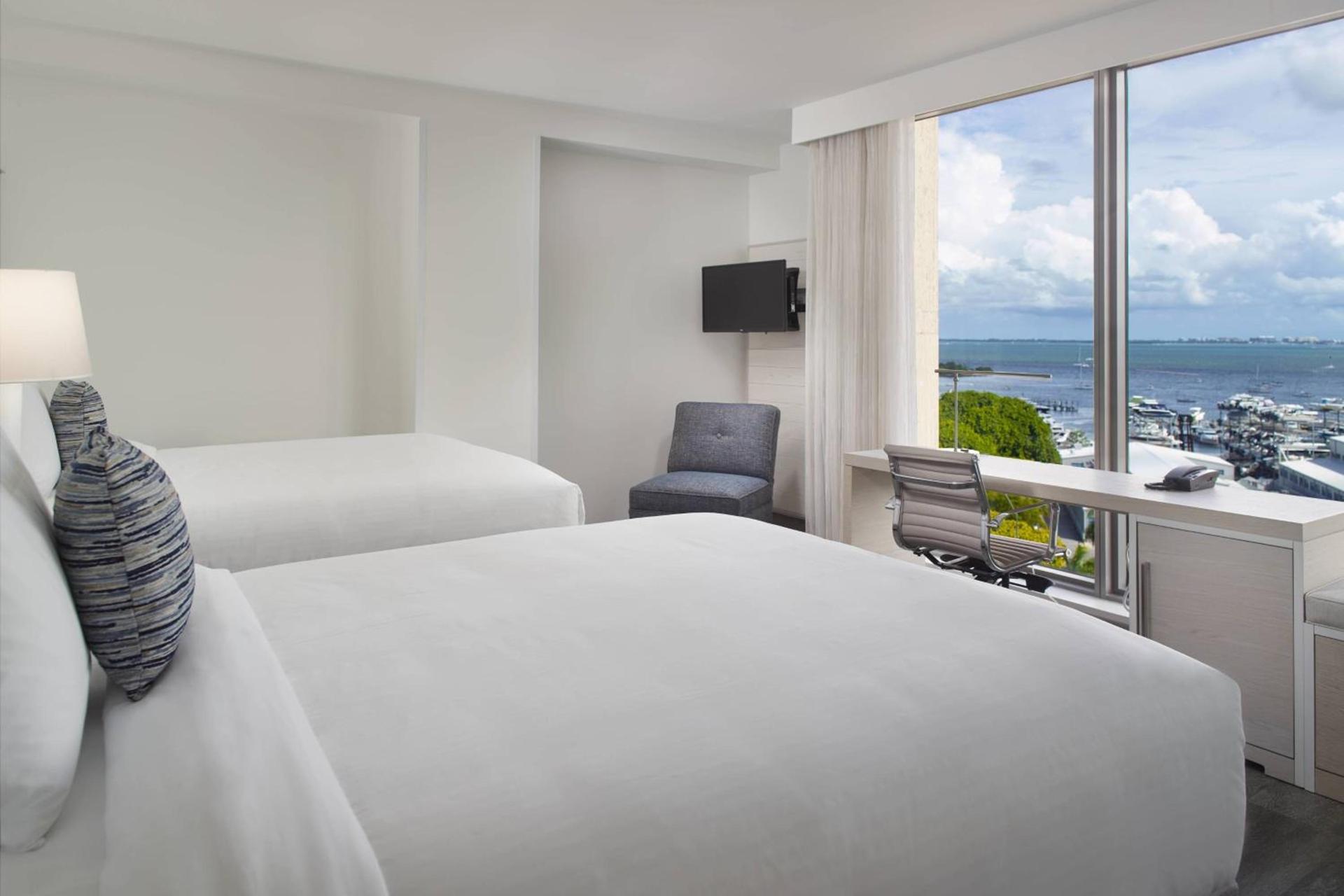 Courtyard Miami Coconut Grove photo 17