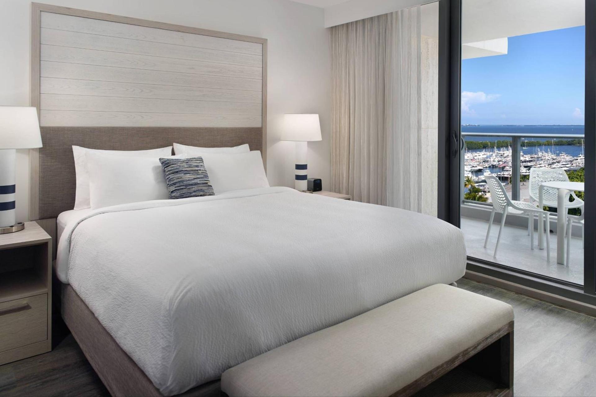 Courtyard Miami Coconut Grove photo 20