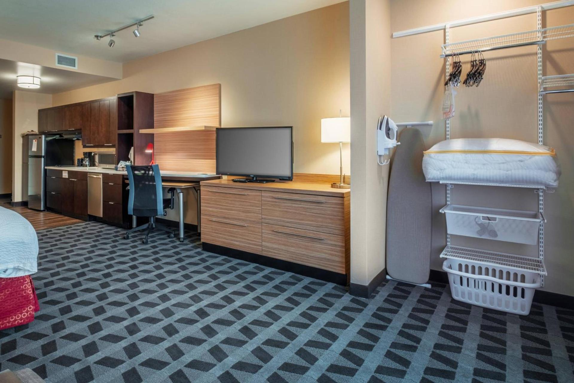 TownePlace Suites by Marriott Toledo Oregon photo 21