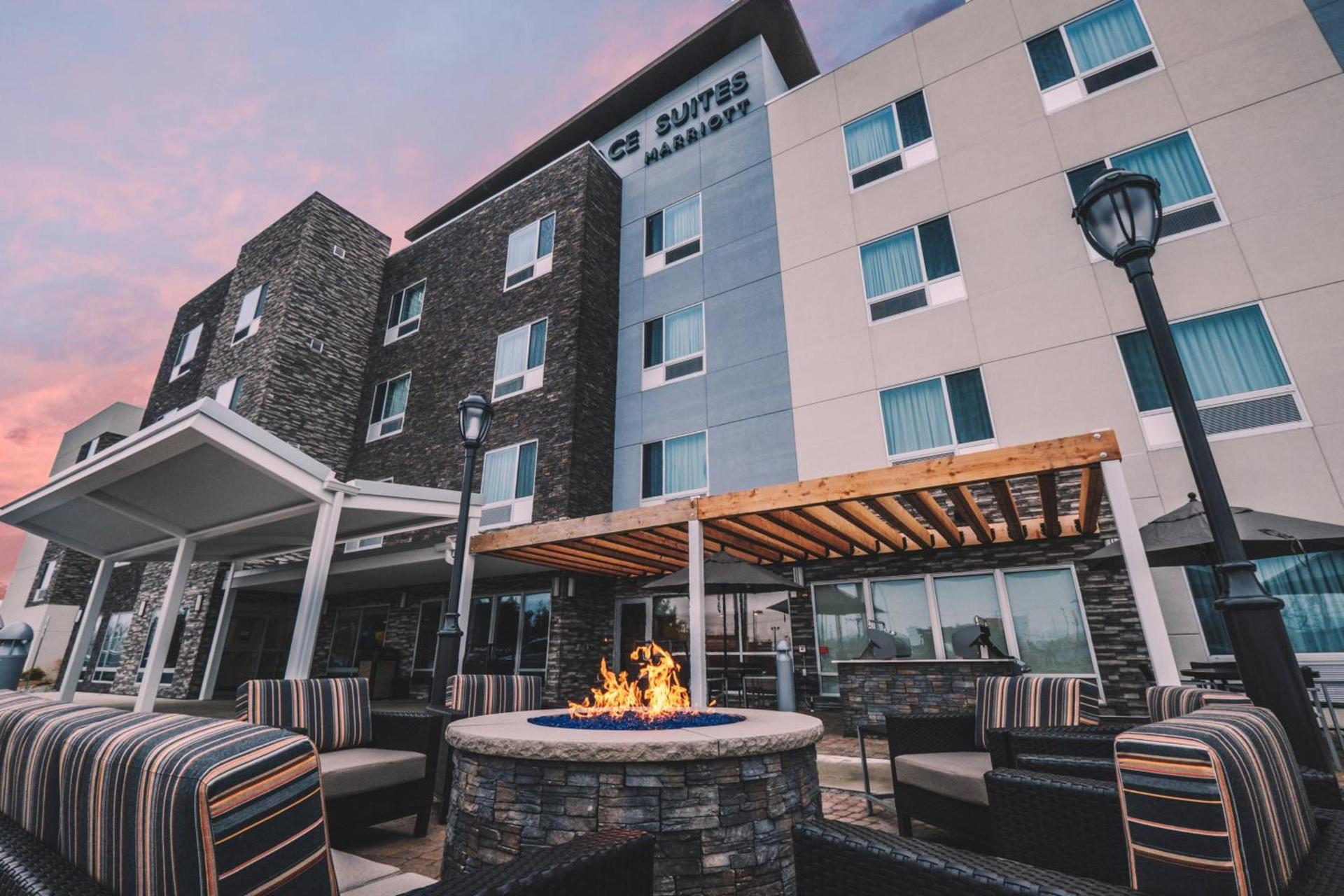 TownePlace Suites by Marriott Toledo Oregon photo 3