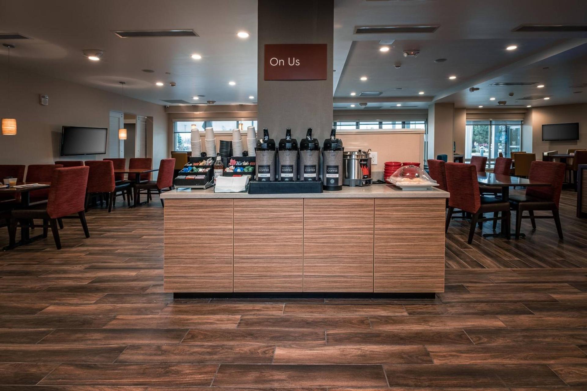 TownePlace Suites by Marriott Toledo Oregon photo 9
