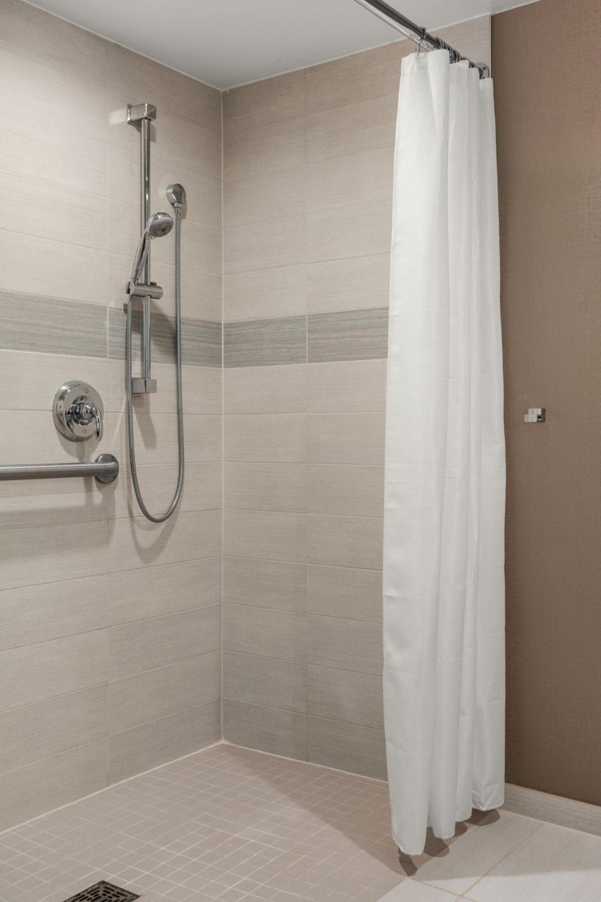 Boston Marriott Cambridge photo 26