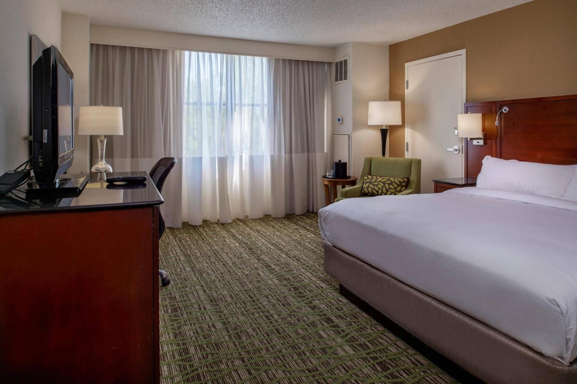 Marriott St. Louis West photo 7