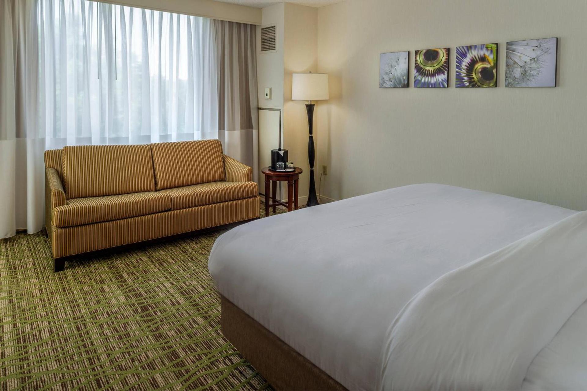 Marriott St. Louis West photo 16