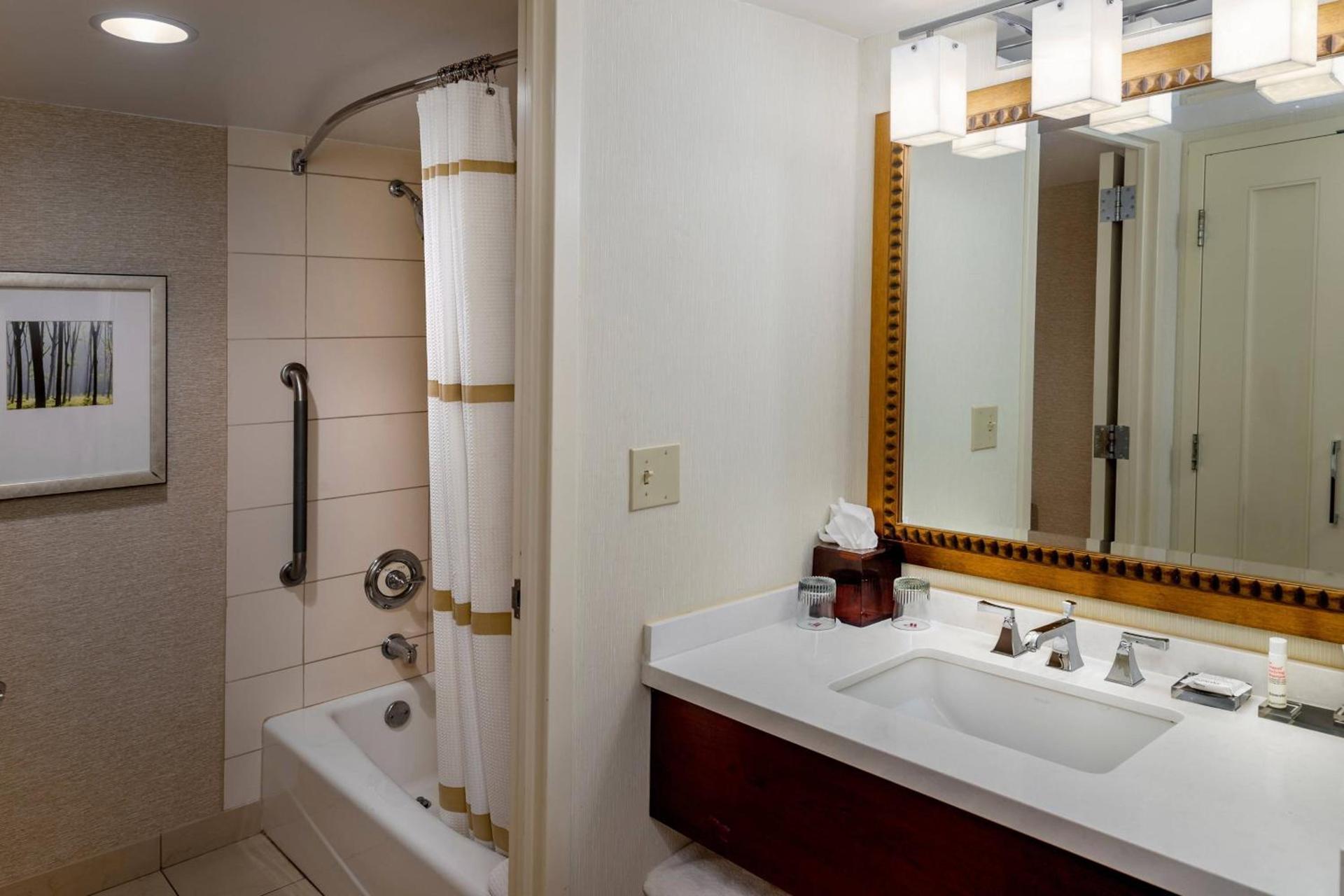 Marriott St. Louis West photo 22