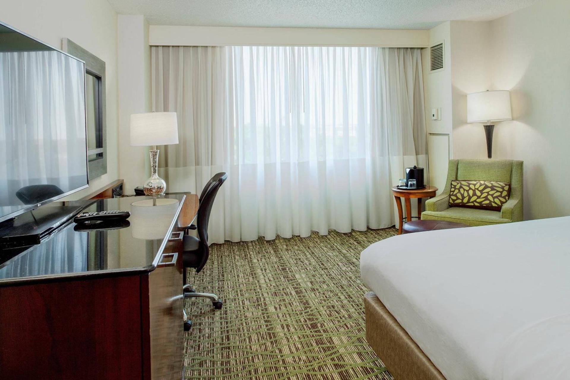 Marriott St. Louis West photo 21