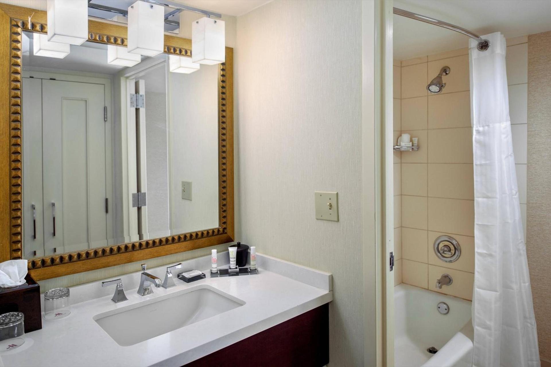 Marriott St. Louis West photo 24