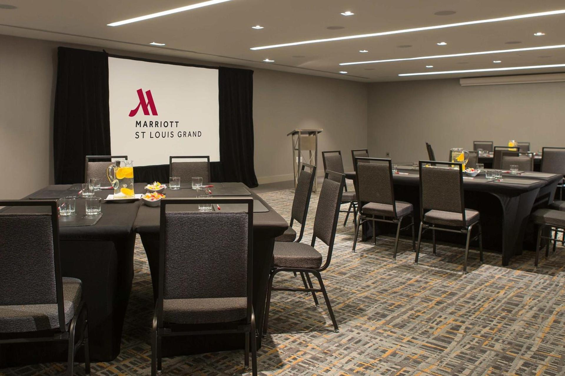 Marriott St. Louis Grand photo 63