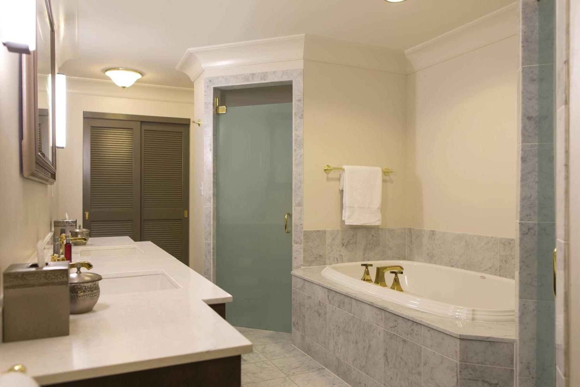 Marriott St. Louis Grand photo 32