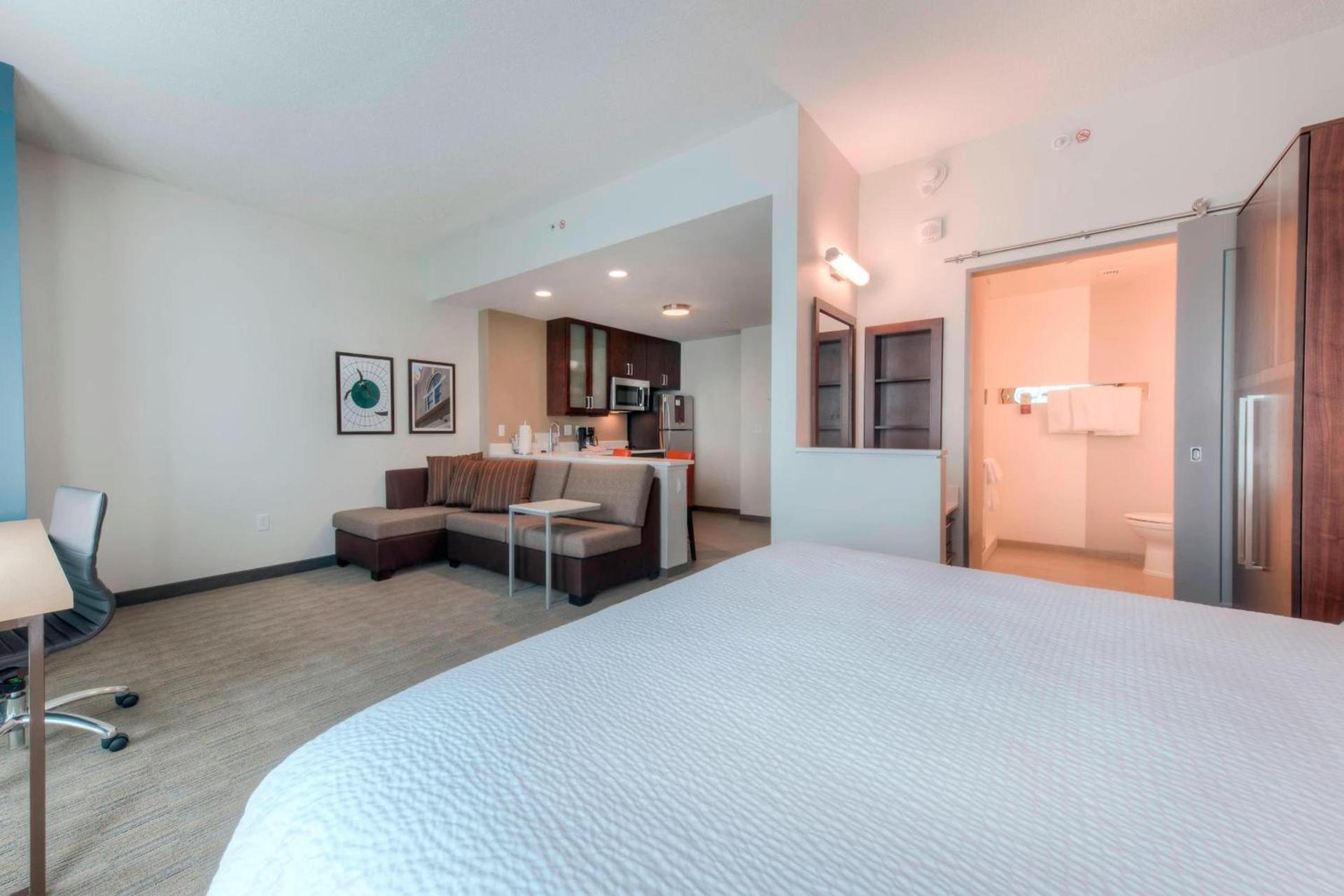 Residence Inn by Marriott Raleigh Downtown photo 17