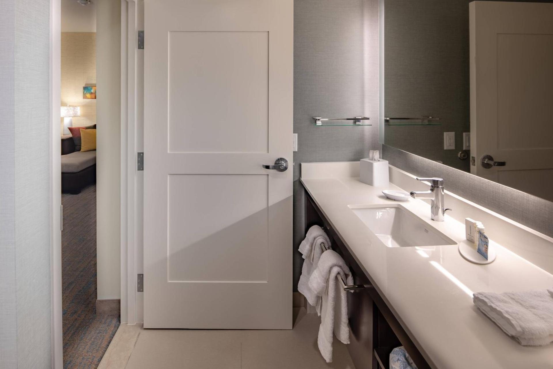 Residence Inn by Marriott Dallas at The Canyon photo 13