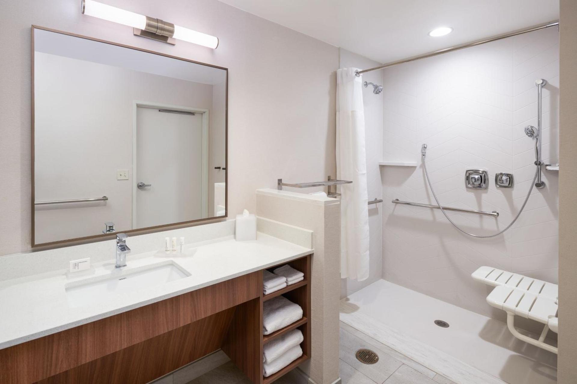 Fairfield by Marriott Inn & Suites West Palm Beach photo 13