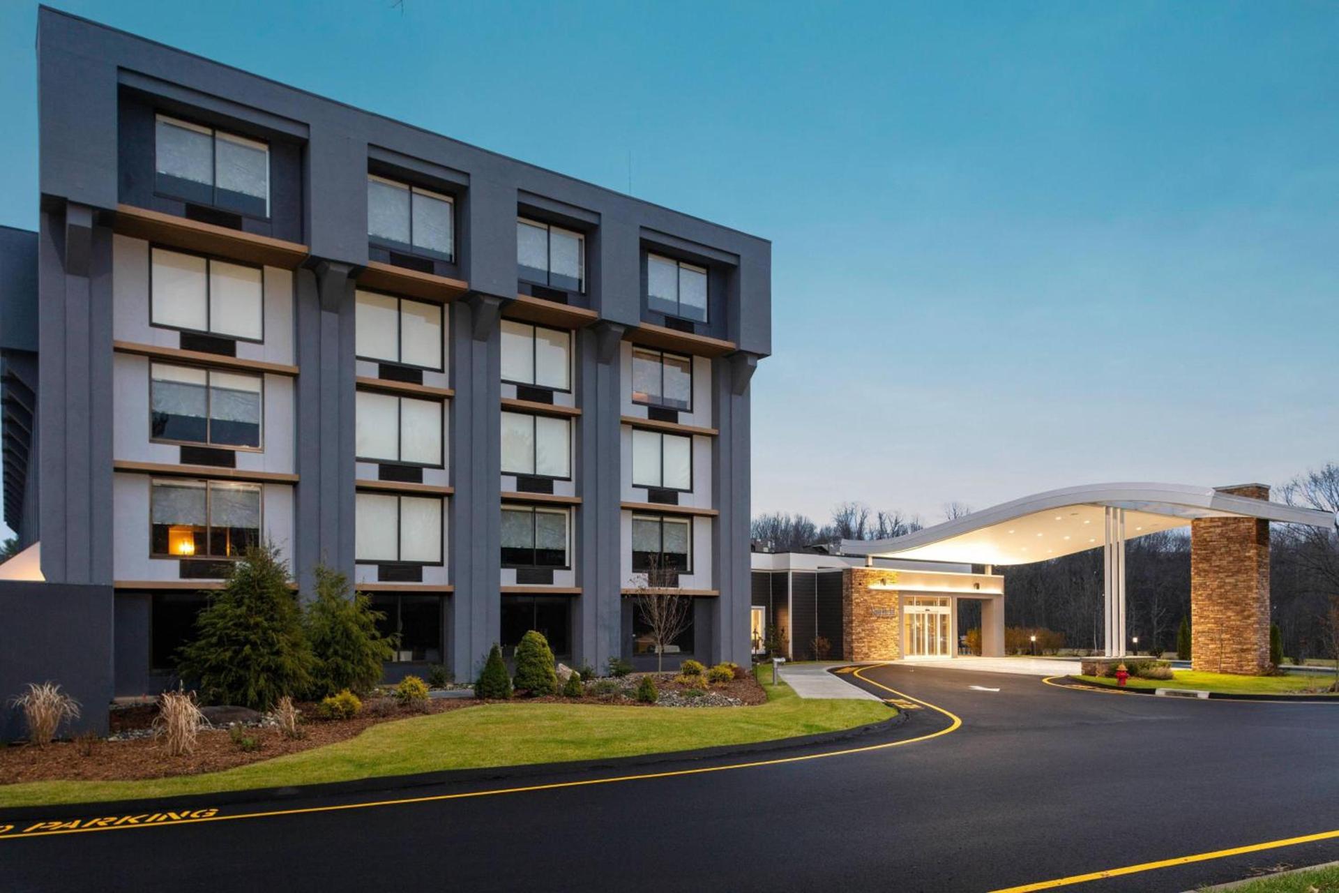 Fairfield Inn & Suites Springfield Enfield photo 1