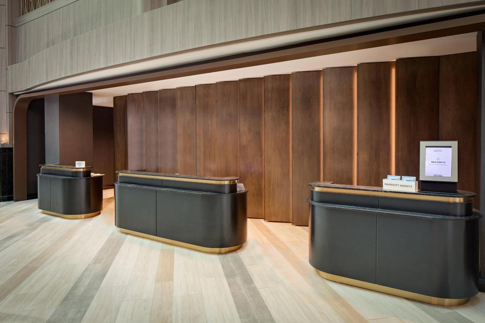Cincinnati Marriott at RiverCenter photo 3