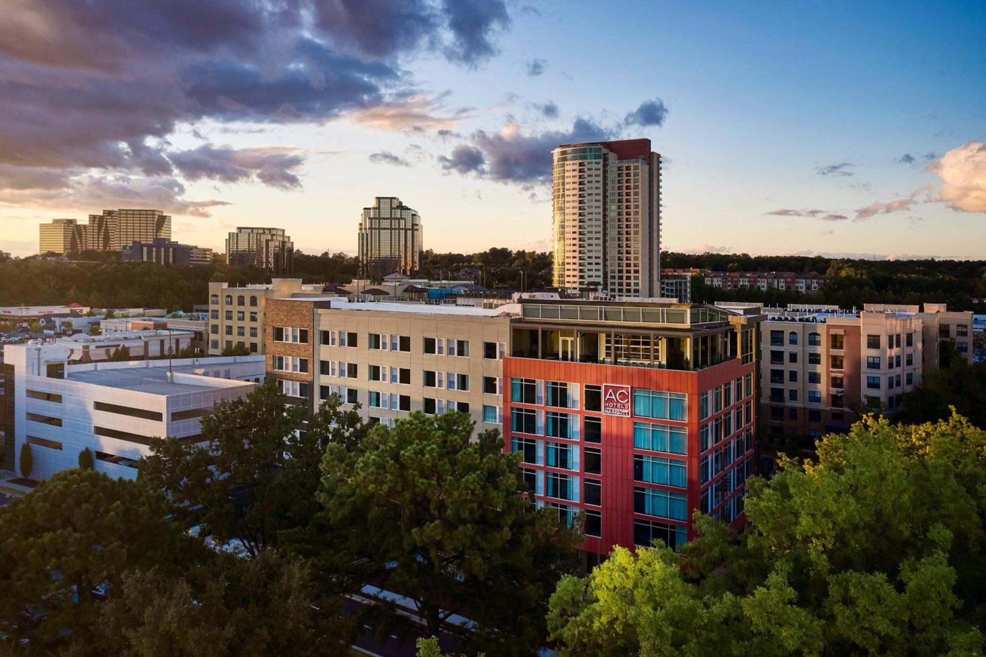 AC Hotel by Marriott Atlanta Perimeter photo 3