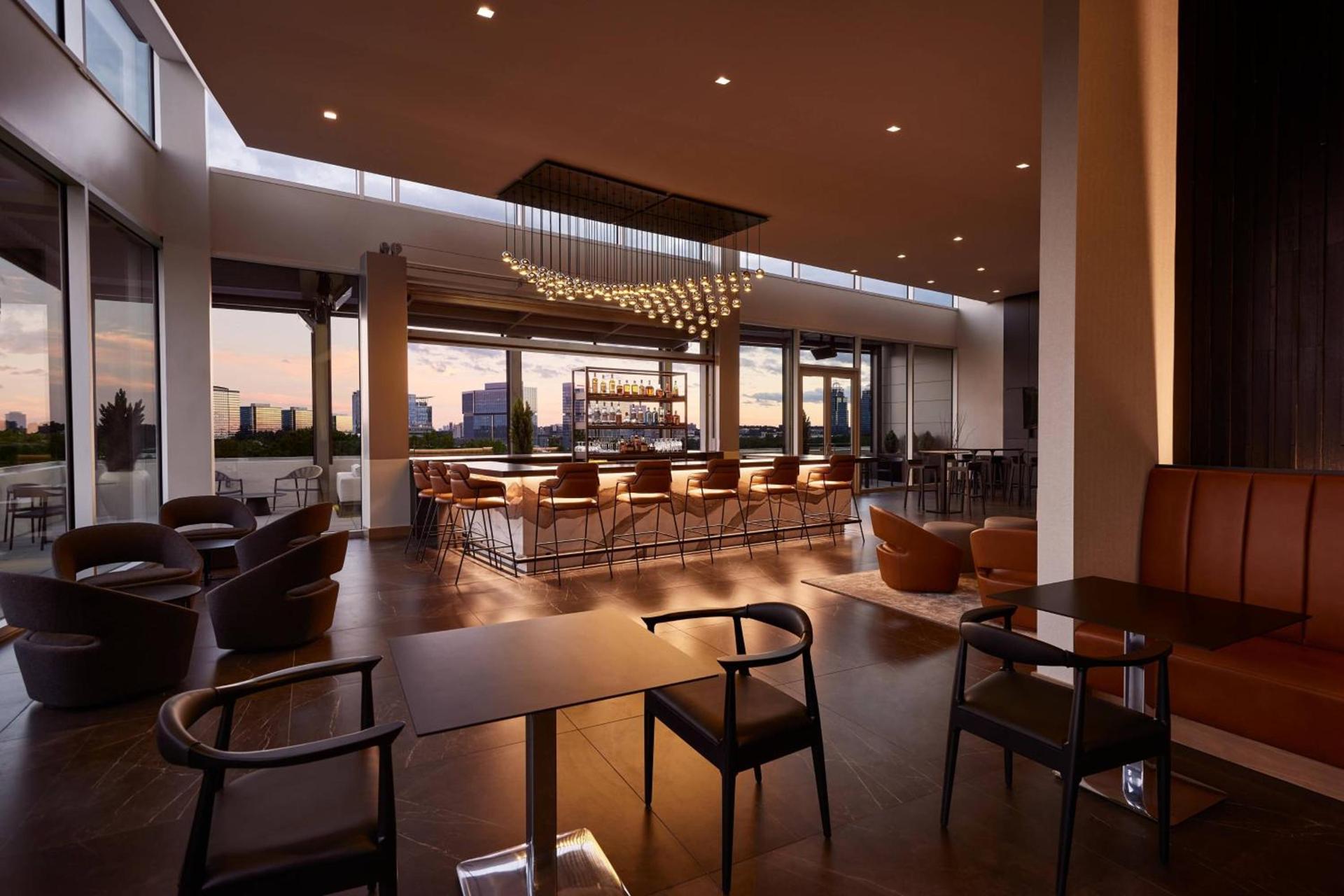 AC Hotel by Marriott Atlanta Perimeter photo 25