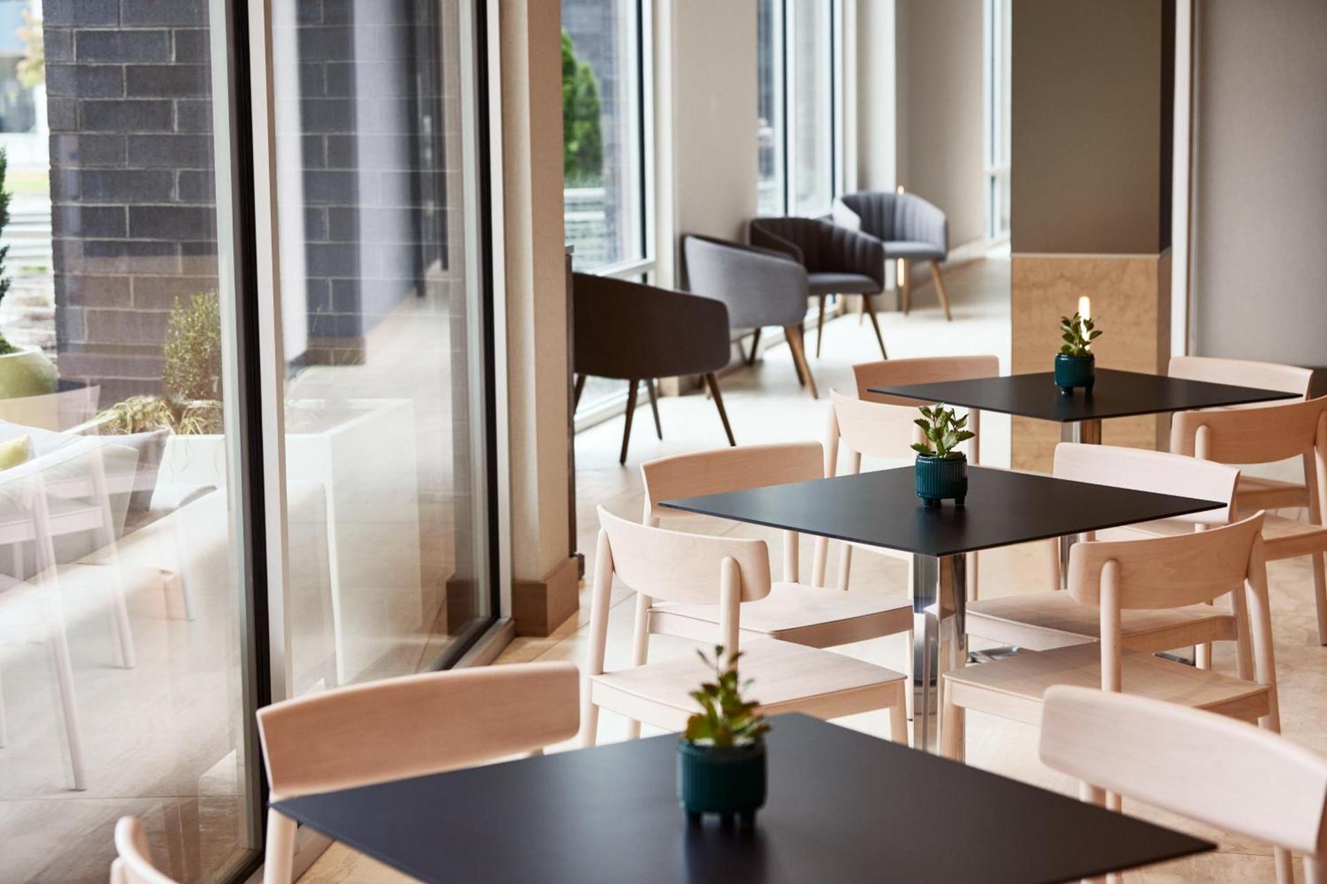 AC Hotel by Marriott Atlanta Perimeter photo 34