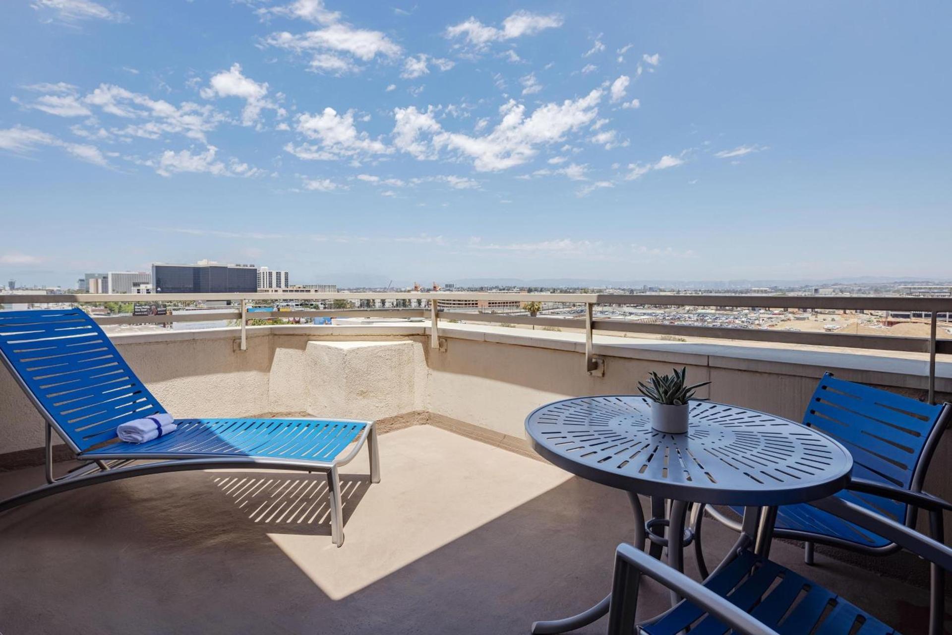 The Westin Los Angeles Airport photo 57