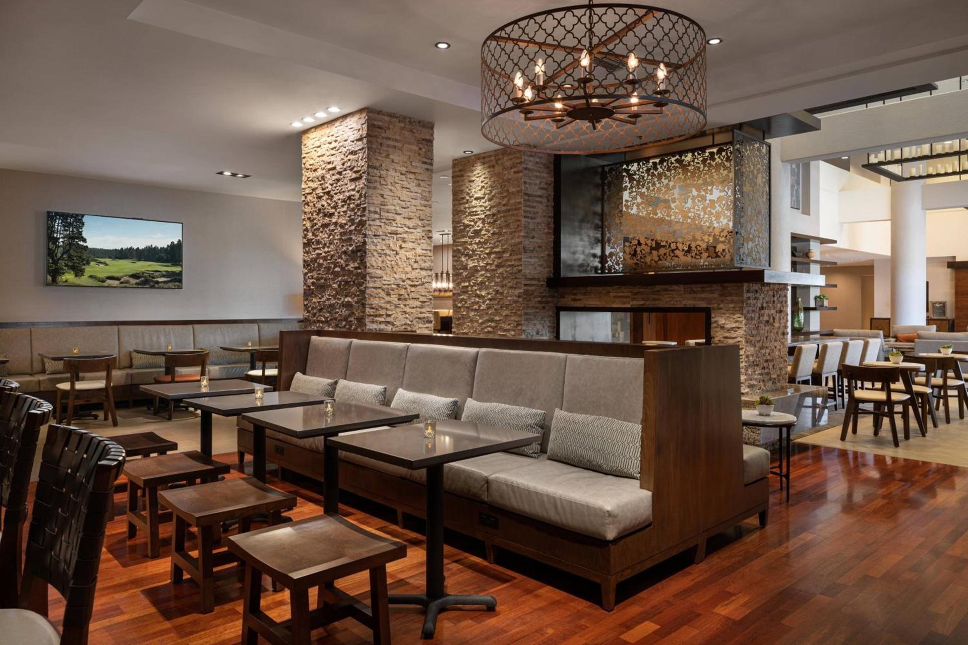 Marriott Riverside at the Convention Center photo 33