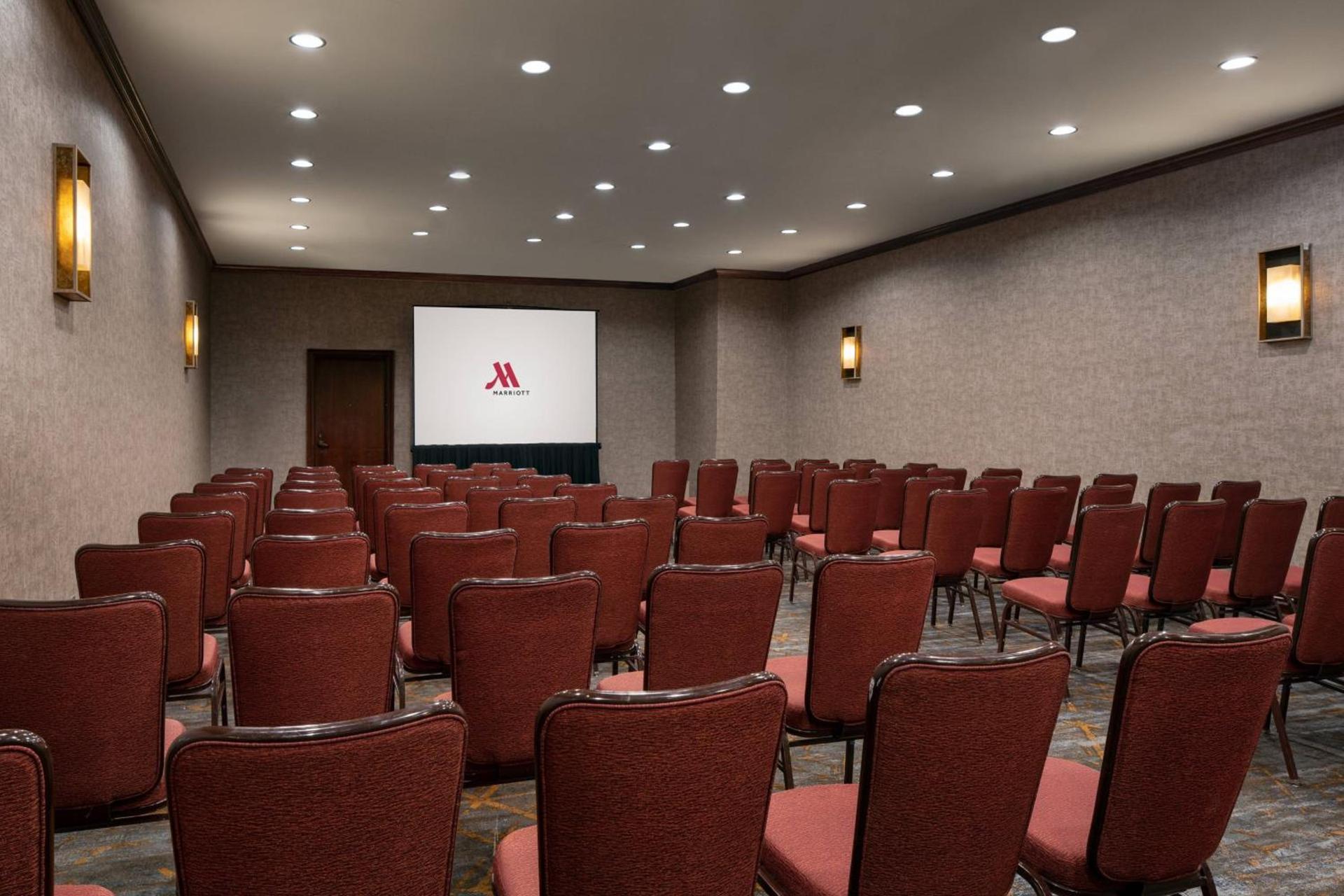 Marriott Riverside at the Convention Center photo 44