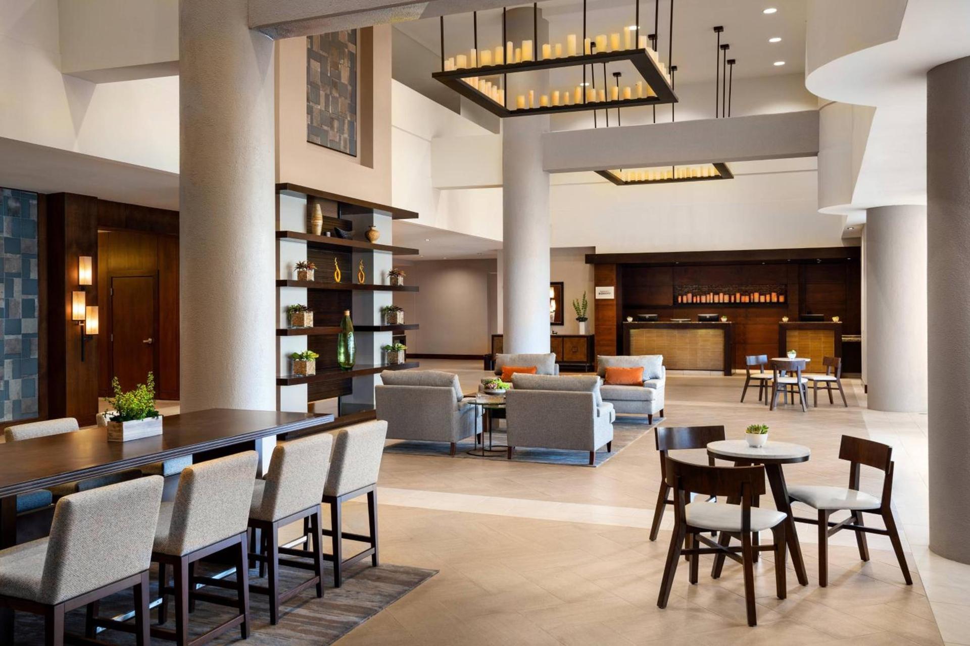 Marriott Riverside at the Convention Center photo 2
