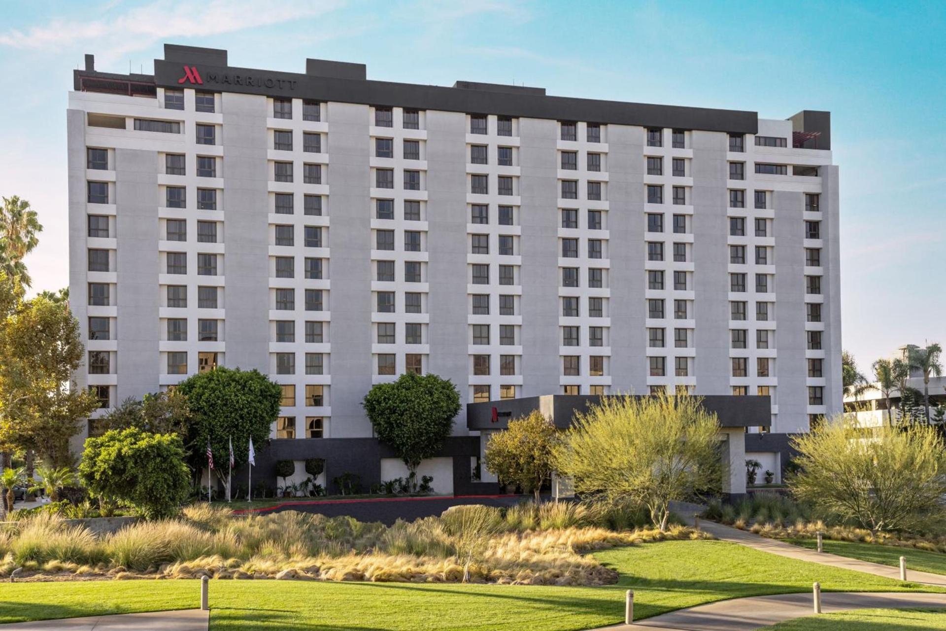 Marriott Riverside at the Convention Center photo 3