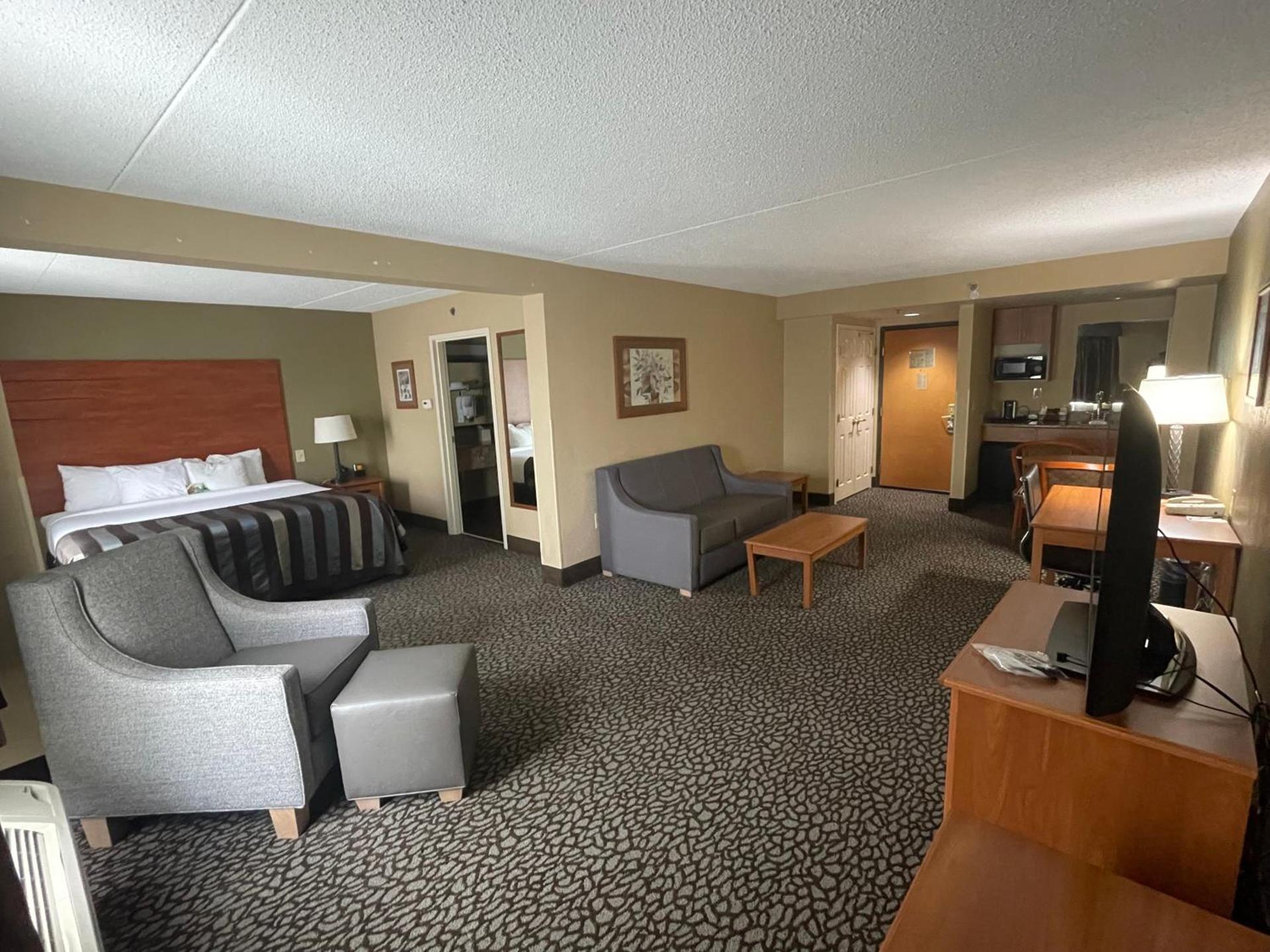 Wingate by Wyndham Little Rock photo 30