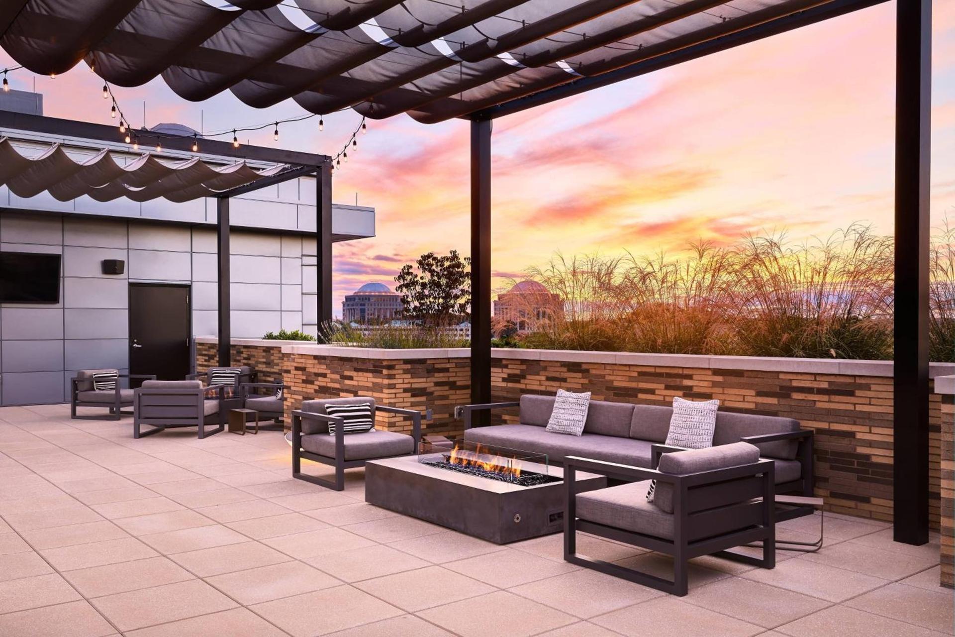 AC Hotel by Marriott Charlotte SouthPark photo 44