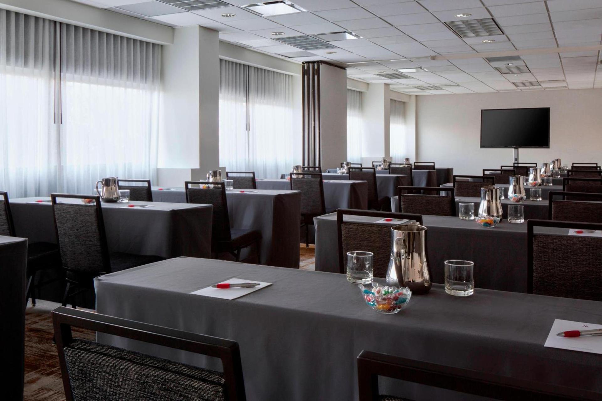 New York LaGuardia Airport Marriott photo 41